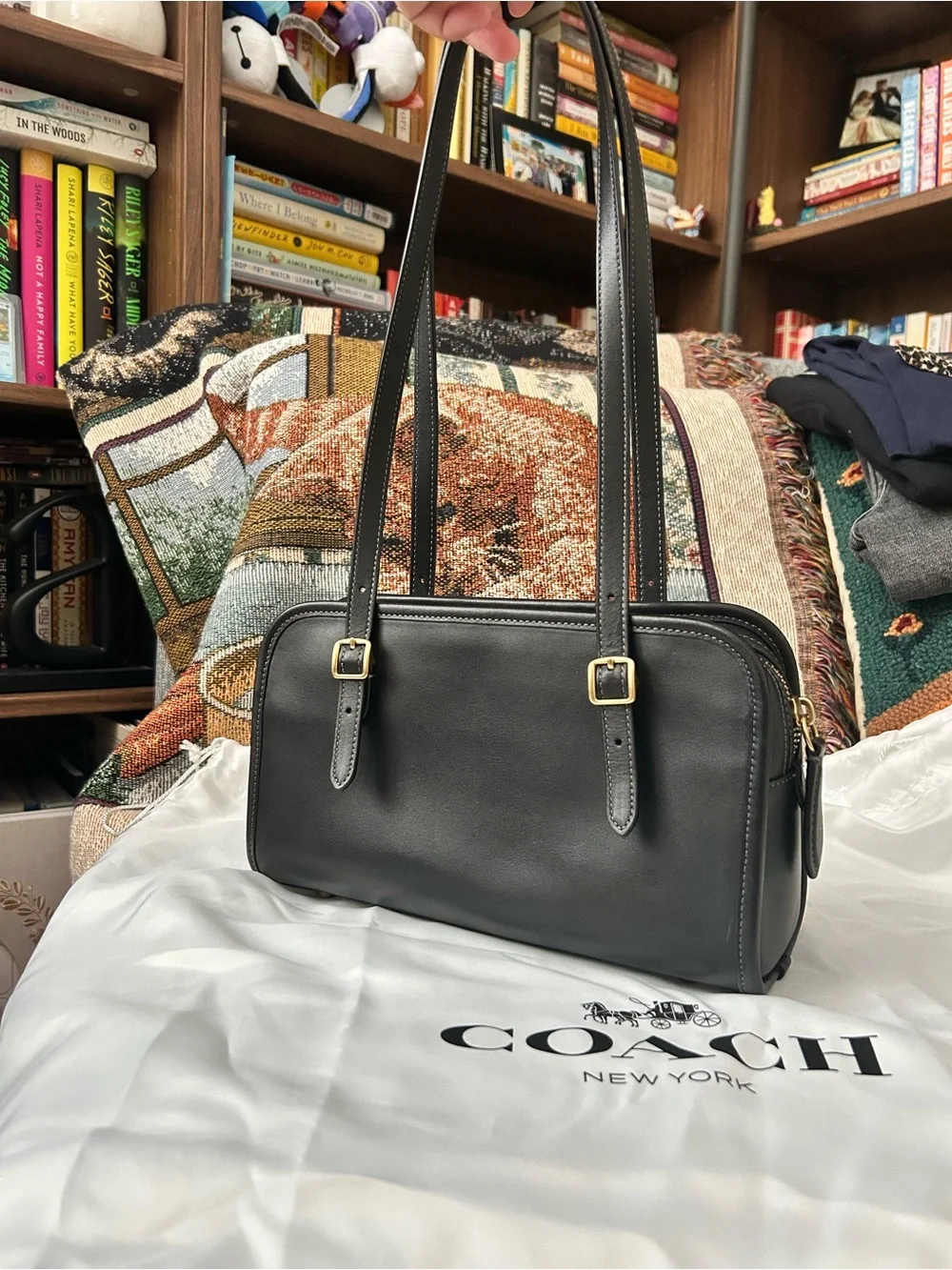 COACH Swing Zip Bag - Black